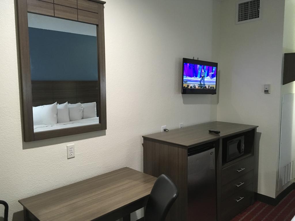 Americas Best Value Inn Decatur Exterior foto